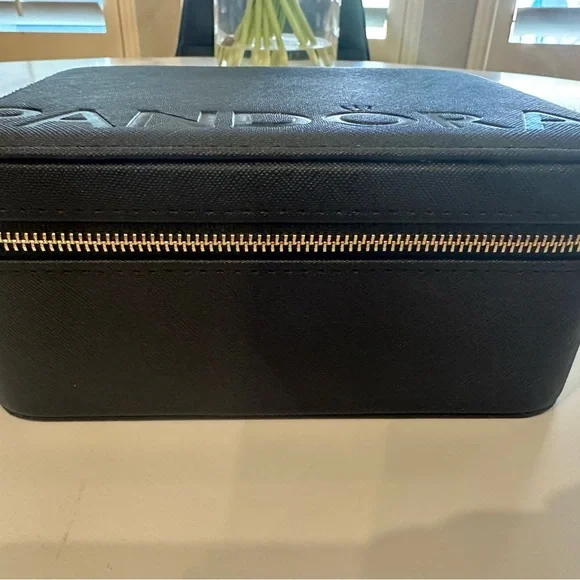 Pandora Black Jewelry Box NEW - Picture 11 of 14